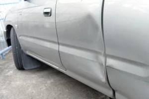 Reparación de golpes y abolladuras: guía completa para tu coche